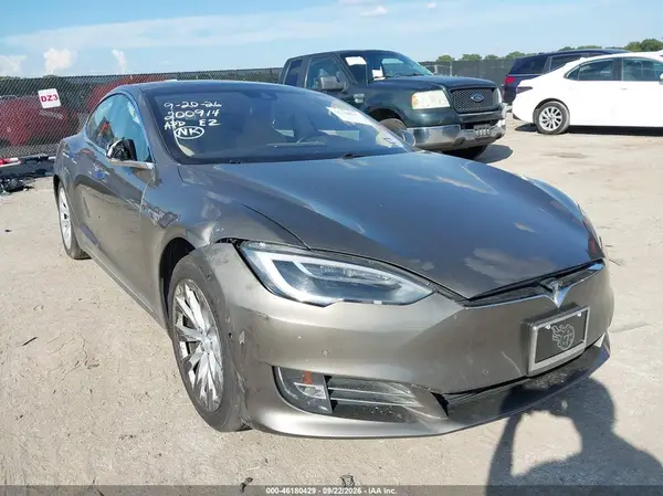 5YJSA1E26GF159445 — 2016 Tesla Model S, Левый бок (Left Side), фото до ремонта