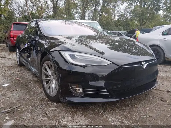 5YJSA1E27HF229066 — 2017 Tesla Model S, Правый бок (Right Side), фото до ремонта