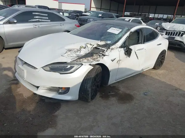 5YJSA1E2XHF226792 — 2017 Tesla Model S, фото 2 с аукциона IAAI, Передняя часть