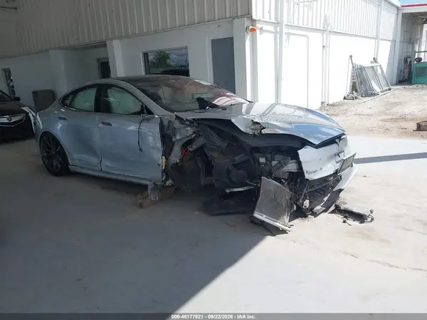 5YJSA1E23HF178679 — 2017 Tesla Model S, Передняя часть справа (Right Front), фото до ремонта