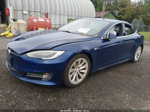 5YJSA1E29HF228677 — 2017 Tesla Model S, фото 2 с аукциона IAAI, Подтопление