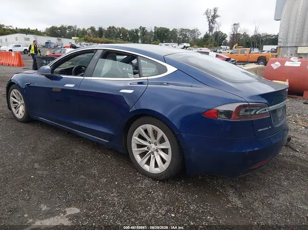 5YJSA1E29HF228677 — 2017 Tesla Model S, фото 3 с аукциона IAAI, Подтопление