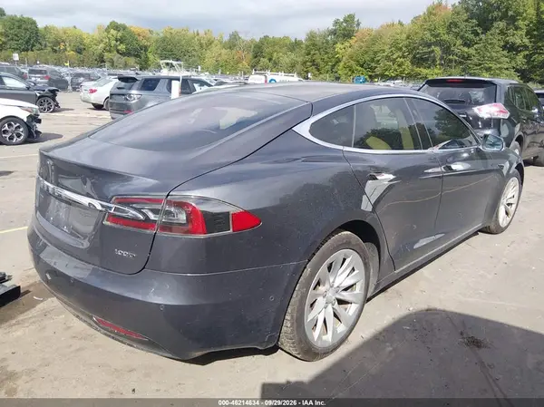 2017 TESLA MODEL S VIN 5YJSA1E26HF200237 фото 4