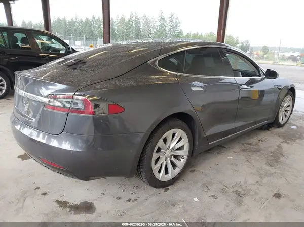 2017 TESLA MODEL S VIN 5YJSA1E22HF232196 фото 4