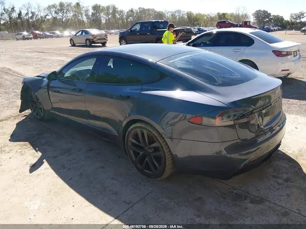 5YJSA1E57MF454267 — 2021 Tesla Model S, фото 3 с аукциона IAAI, Передняя часть слева