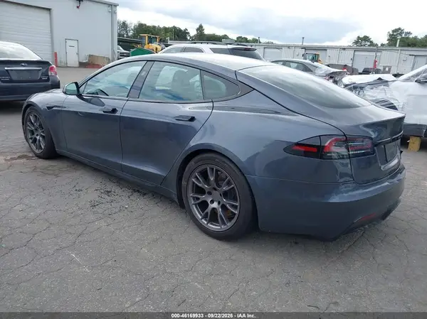 5YJSA1E51PF510689 — 2023 Tesla Model S, фото 3 с аукциона IAAI, Задняя часть