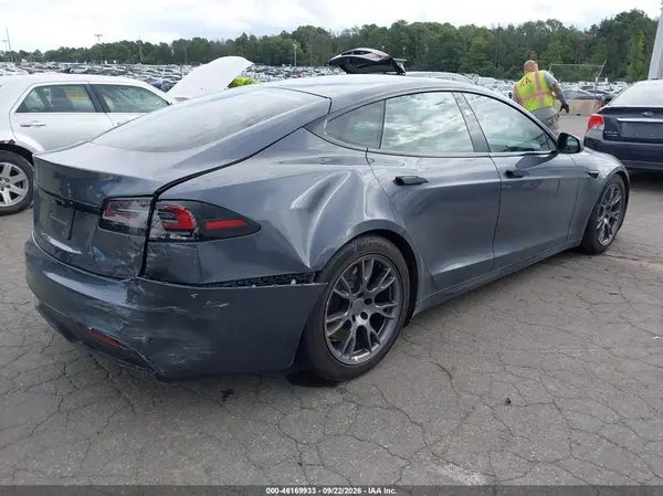 5YJSA1E51PF510689 — 2023 Tesla Model S, фото 4 с аукциона IAAI, Задняя часть
