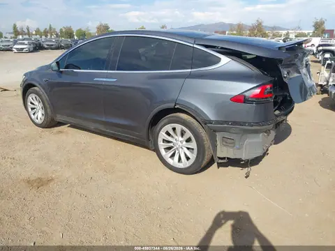 2019 Tesla Model X 100d/75d/long Range VIN 5YJXCAE27KF213800 фото 3