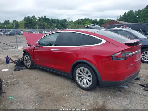 2018 Tesla Model X 100d/75d/p100d VIN 5YJXCDE23JF137587 фото 3