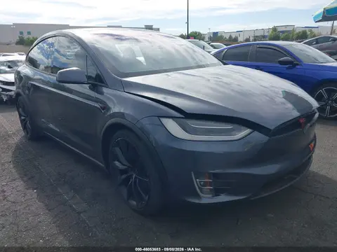 5YJXCDE25JF100122 — 2018 Tesla Model X 100D/75D/P100D, Задняя часть (Rear), фото до ремонта