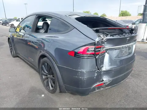 2018 Tesla Model X 100d/75d/p100d VIN 5YJXCDE25JF100122 фото 3