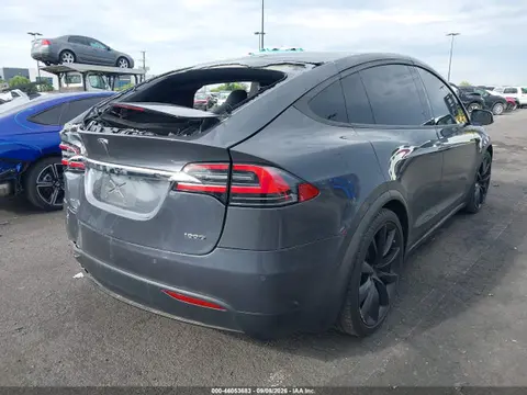 2018 Tesla Model X 100d/75d/p100d VIN 5YJXCDE25JF100122 фото 4