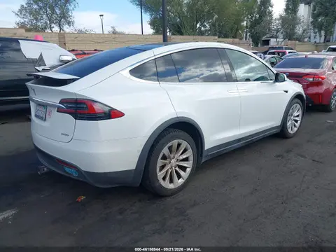 2018 Tesla Model X 100d/75d/p100d VIN 5YJXCAE24JF116326 фото 4