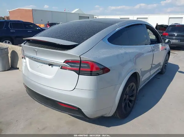 5YJXCBE2XGF029383 — 2016 Tesla Model X, фото 4 с аукциона IAAI 14.10.2026, Задняя часть