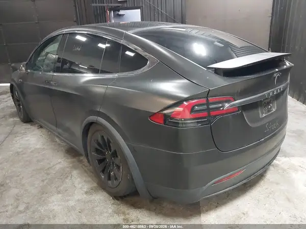 5YJXCAE26GF014602 — 2016 Tesla Model X, фото 3 с аукциона IAAI 09.10.2026, Задняя часть