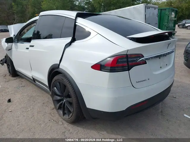 2017 Tesla MODEL X VIN 5YJXCBE27HF067266 фото 3