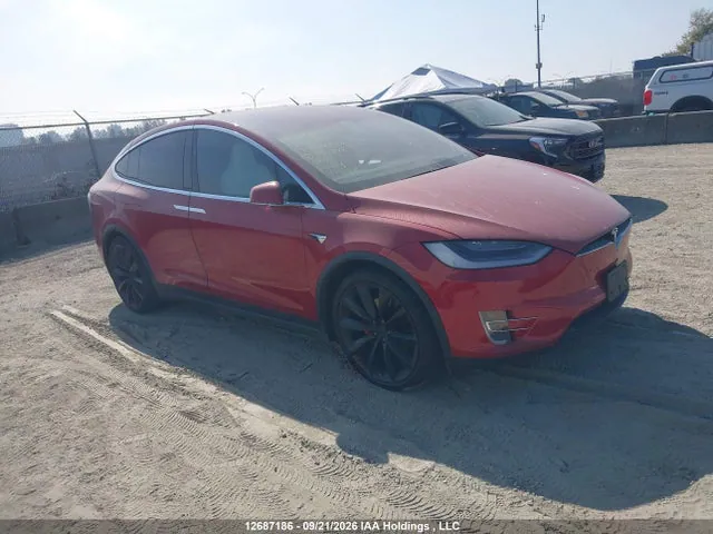 2017 Tesla MODEL X VIN 5YJXCAE48HF054344 фото 1