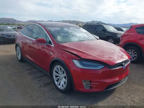 5YJXCAE21HF064194 — 2017 Tesla Model X, Естественный износ (Normal Wear & Tear), фото до ремонта