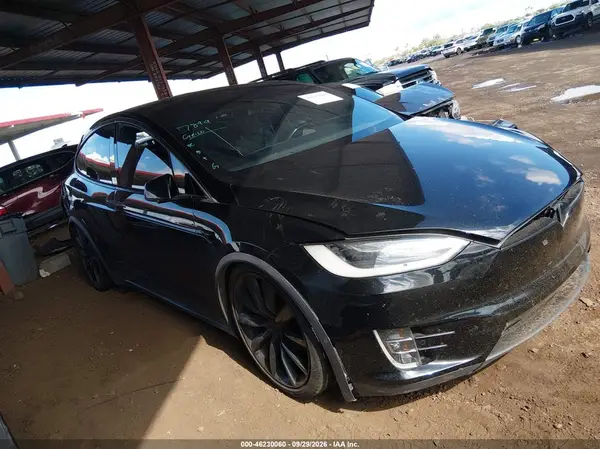 5YJXCDE49HF038123 — 2017 Tesla Model X, Задняя часть слева (Left Rear), фото до ремонта