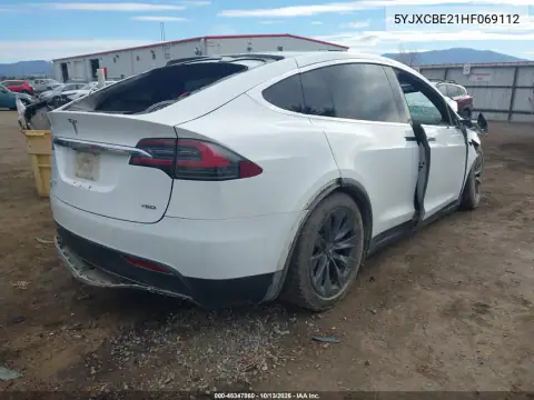 5YJXCBE21HF069112 — 2017 Tesla Model X, фото 4 с аукциона IAAI, Не указано