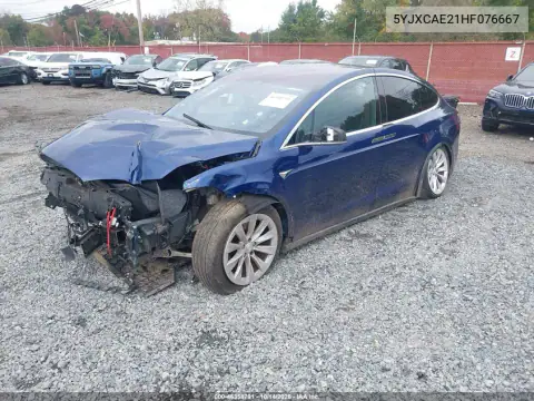 5YJXCAE21HF076667 — 2017 Tesla Model X, фото 2 с аукциона IAAI, Передняя часть