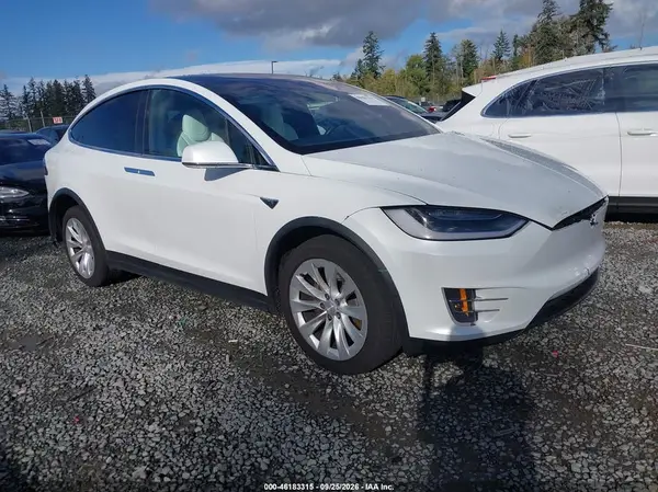 5YJXCBE28JF121289 — 2018 Tesla Model X, Задняя часть (Rear), фото до ремонта