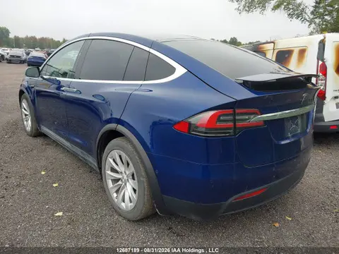 2019 Tesla MODEL X VIN 5YJXCBE26KF206472 фото 3
