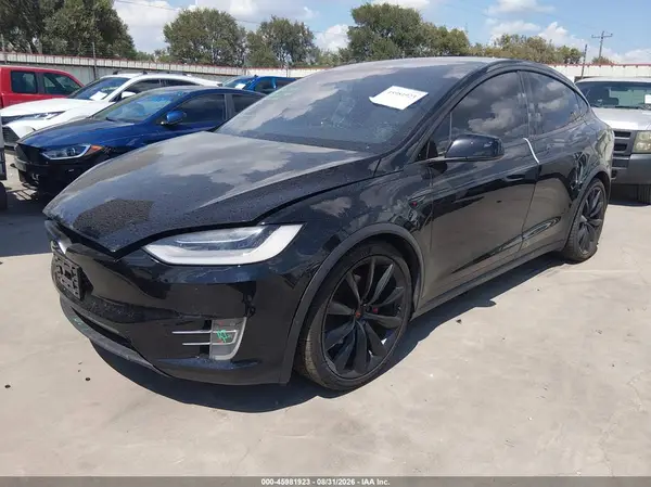 5YJXCDE24LF272211 — 2020 Tesla Model X, фото 2 с аукциона IAAI 13.10.2026, Повреждения снизу