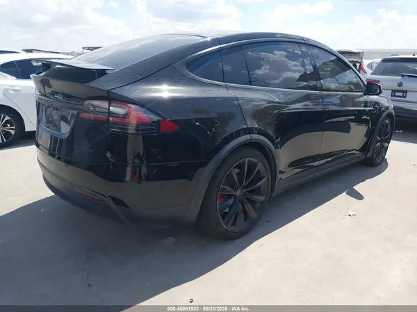 5YJXCDE24LF272211 — 2020 Tesla Model X, фото 4 с аукциона IAAI 13.10.2026, Повреждения снизу