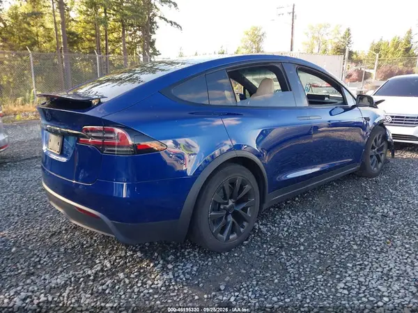 7SAXCBE52PF400582 — 2023 Tesla Model X, фото 4 с аукциона IAAI, Передняя часть