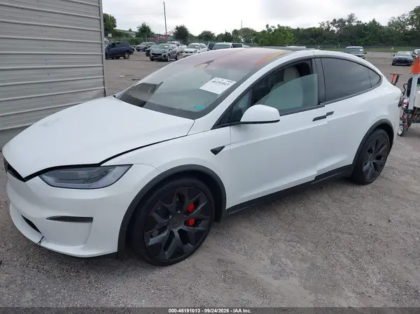 7SAXCBE68TF478223 — 2026 Tesla Model X, фото 2 с аукциона IAAI 24.09.2026, Задняя часть справа