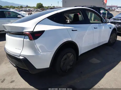 2026 Tesla Model Y All-wheel Drive/long Range Launch Series/premium All-wheel Drive VIN 7SAYGDEEXTA662135 фото 4