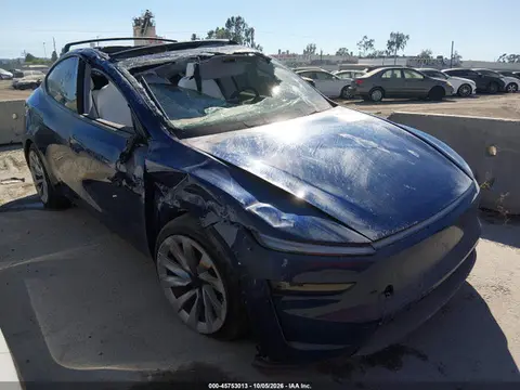7SAYGDEE8TF454841 — 2026 Tesla Model Y ALL-Wheel Drive/Long Range Launch Series/Premium ALL-Wheel Drive, Опрокидывание (Rollover), фото до ремонта