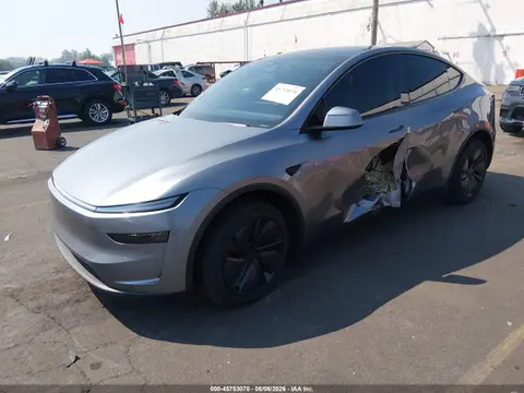 2026 Tesla Model Y All-wheel Drive/long Range Launch Series/premium All-wheel Drive VIN 7SAYGDEE3TF520275 фото 2
