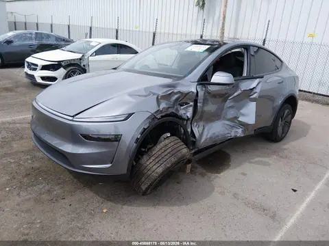 2026 Tesla Model Y All-wheel Drive/long Range Launch Series/premium All-wheel Drive VIN 7SAYGDEE0TF450220 фото 2