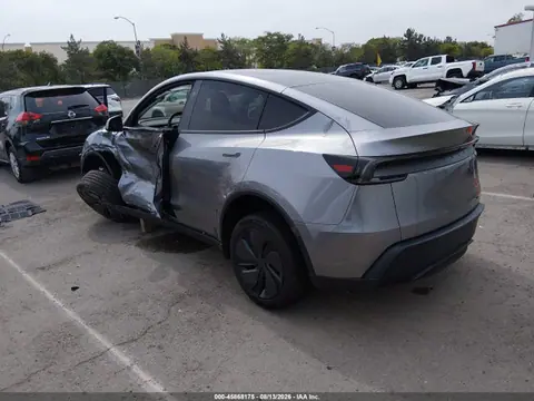 2026 Tesla Model Y All-wheel Drive/long Range Launch Series/premium All-wheel Drive VIN 7SAYGDEE0TF450220 фото 3
