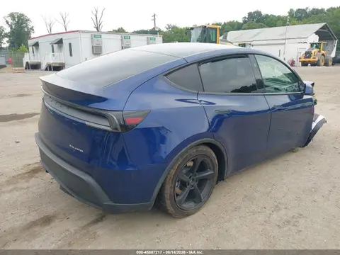 2026 Tesla Model Y All-wheel Drive/long Range Launch Series/premium All-wheel Drive VIN 7SAYGDEE5TF449290 фото 4