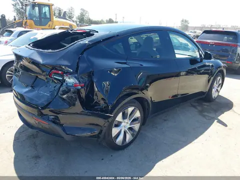 2023 Tesla Model Y Awd/long Range Dual Motor All-wheel Drive VIN 7SAYGDEE1PA147708 фото 4