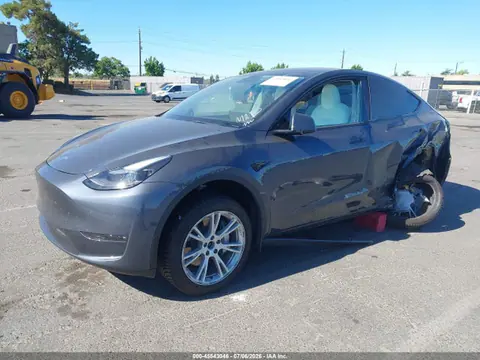 2023 Tesla Model Y Awd/long Range Dual Motor All-wheel Drive VIN 7SAYGAEE5PF640163 фото 2