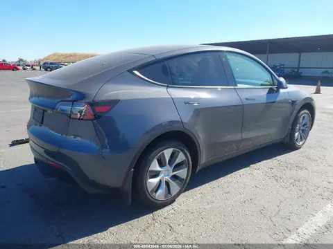 2023 Tesla Model Y Awd/long Range Dual Motor All-wheel Drive VIN 7SAYGAEE5PF640163 фото 4