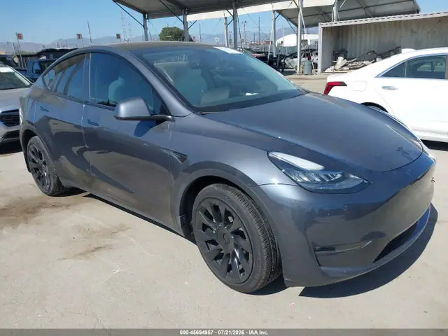 7SAYGDEE5PF605673 — 2023 Tesla Model Y AWD/Long Range Dual Motor ALL-Wheel Drive, Левый бок (Left Side), фото до ремонта