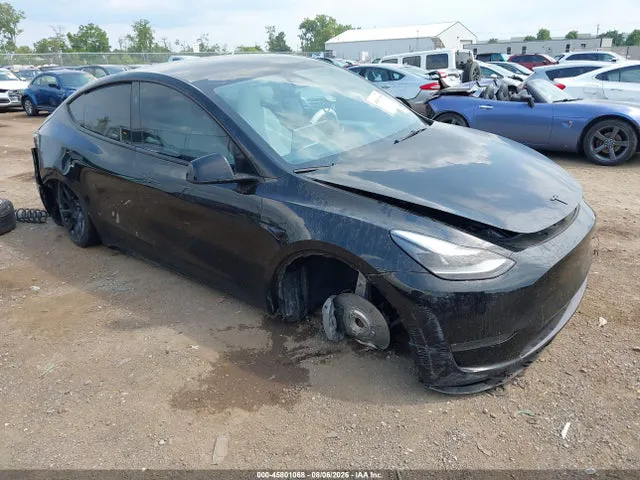 2023 Tesla Model Y Awd/long Range Dual Motor All-wheel Drive VIN 7SAYGDEE7PA185394 фото 1