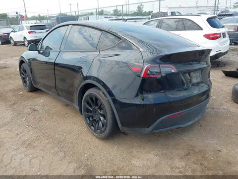 2023 Tesla Model Y Awd/long Range Dual Motor All-wheel Drive VIN 7SAYGDEE7PA185394 фото 3
