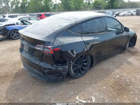 2023 Tesla Model Y Awd/long Range Dual Motor All-wheel Drive VIN 7SAYGDEE7PA185394 фото 4