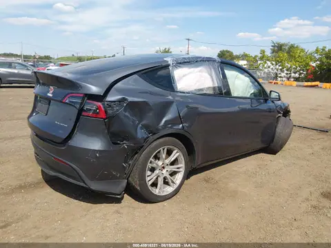 2023 Tesla Model Y Awd/long Range Dual Motor All-wheel Drive VIN 7SAYGDEE8PF799499 фото 4