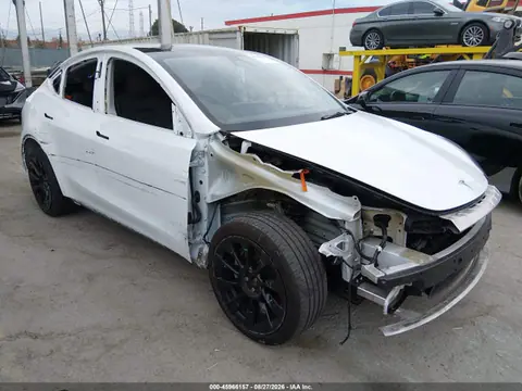7SAYGDEE1PF708234 — 2023 Tesla Model Y AWD/Long Range Dual Motor ALL-Wheel Drive, Правый бок (Right Side), фото до ремонта