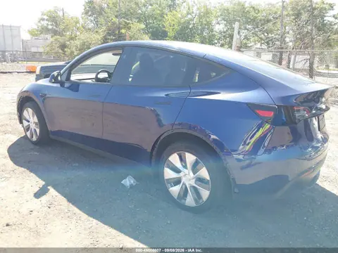 2023 Tesla Model Y Awd/long Range Dual Motor All-wheel Drive VIN 7SAYGDEE3PF850407 фото 3