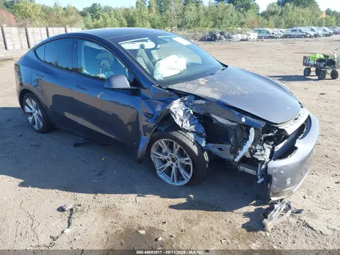 7SAYGDEE2PA075708 — 2023 Tesla Model Y AWD/Long Range Dual Motor ALL-Wheel Drive, Передняя часть справа (Right Front), фото до ремонта