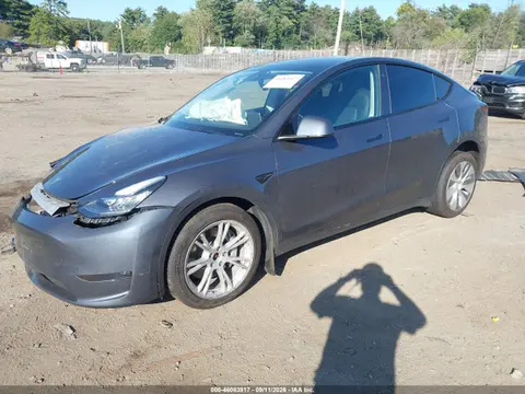 2023 Tesla Model Y Awd/long Range Dual Motor All-wheel Drive VIN 7SAYGDEE2PA075708 фото 2