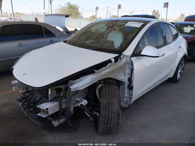 7SAYGDEE5PA118471 — 2023 Tesla Model Y AWD/Long Range Dual Motor ALL-Wheel Drive, фото 2 с аукциона IAAI 14.10.2026, Передняя часть слева